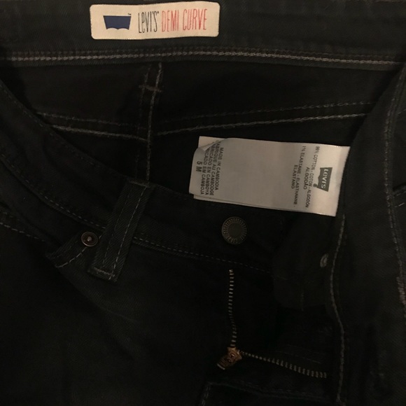 Levi’s Black skinny jeans - Picture 3 of 3
